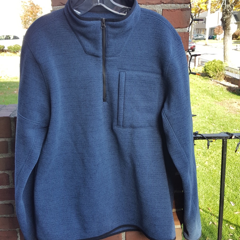 Men’s PrAna long sleeve pullover fleece sweater size Large Blue
